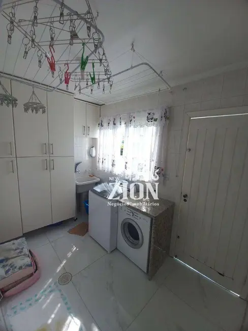 Sobrado com 3 quartos à venda, 200m2 em Vila Mazzei, São Paulo - SP - imagem 4 Foto 4 de Sobrado com 3 quartos à venda, 200m2 em Vila Mazzei, São Paulo - SP