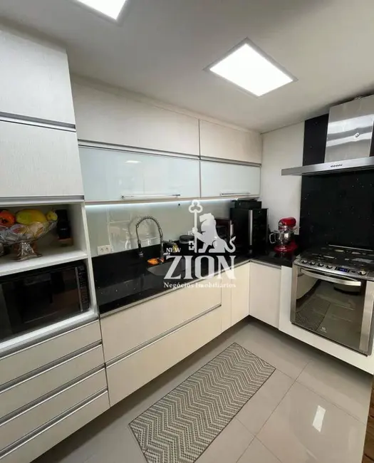 Sobrado com 3 quartos à venda, 104m2 em Vila Mazzei, São Paulo - SP - imagem 6 Foto 6 de Sobrado com 3 quartos à venda, 104m2 em Vila Mazzei, São Paulo - SP