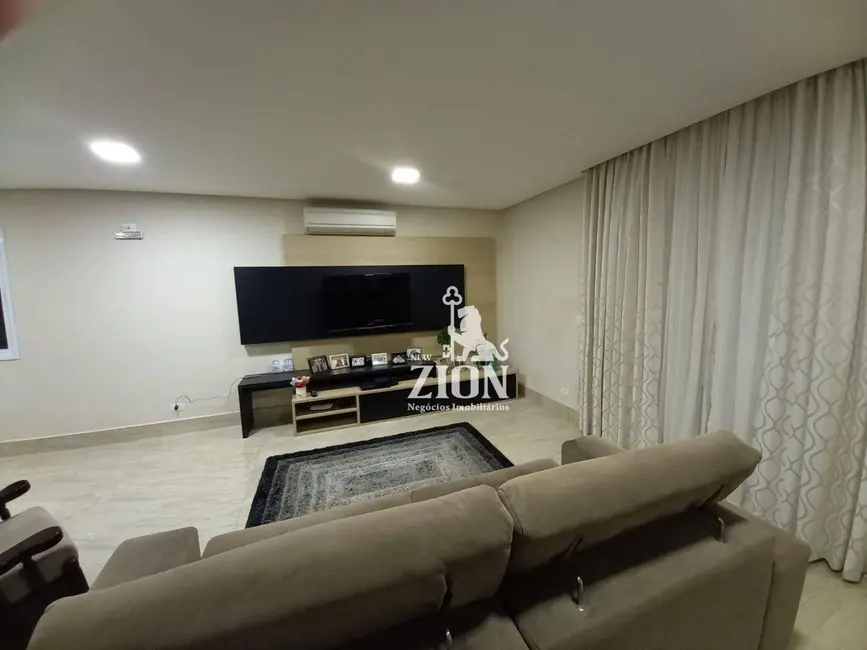 Casa de Condomínio com 3 quartos à venda, 300m2 em Santana De Parnaiba - SP - imagem 6 Foto 6 de Casa de Condomínio com 3 quartos à venda, 300m2 em Santana De Parnaiba - SP