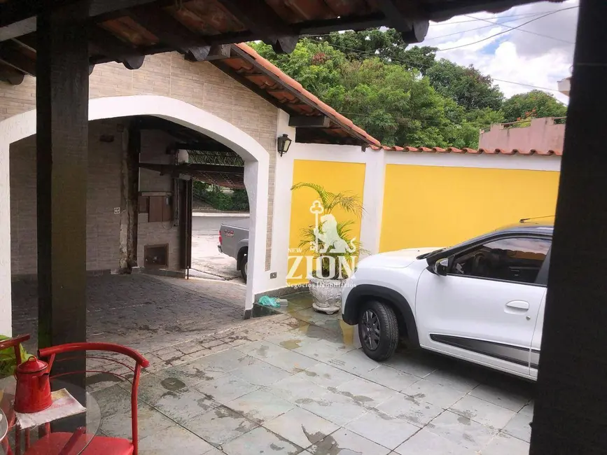 Foto 1 de Casa com 3 quartos à venda, 250m2 em Jardim Guanca, São Paulo - SP