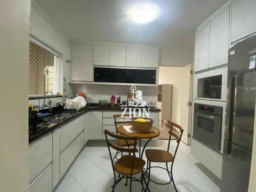 Foto 5 de Sobrado com 3 quartos à venda, 205m2 em Vila Dom Pedro II, São Paulo - SP