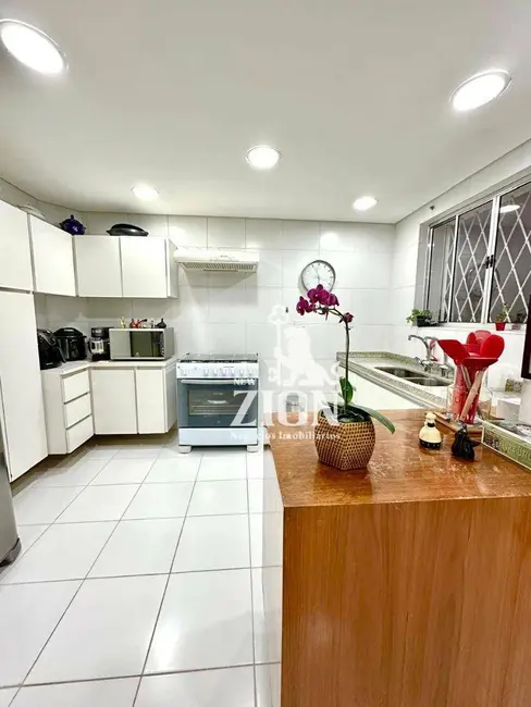 Sobrado com 3 quartos à venda, 462m2 em Vila Gustavo, São Paulo - SP - imagem 7 Foto 7 de Sobrado com 3 quartos à venda, 462m2 em Vila Gustavo, São Paulo - SP