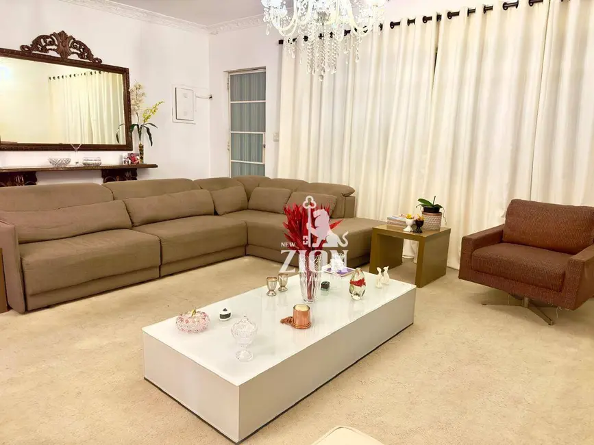 Sobrado com 3 quartos à venda, 462m2 em Vila Gustavo, São Paulo - SP - imagem 1 Foto 1 de Sobrado com 3 quartos à venda, 462m2 em Vila Gustavo, São Paulo - SP