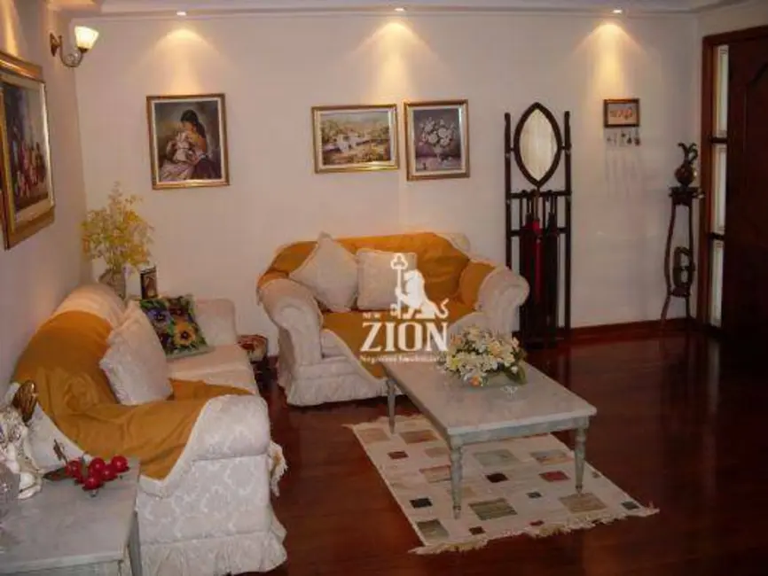 Foto 3 de Casa com 4 quartos à venda, 550m2 em Santa Teresinha, São Paulo - SP