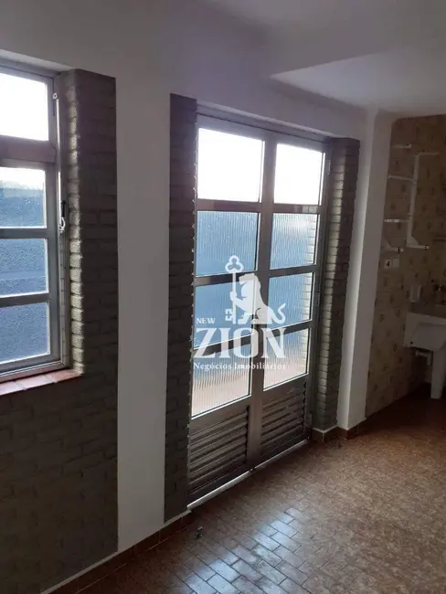 Sobrado com 5 quartos à venda, 180m2 em Jardim Japão, São Paulo - SP - imagem 5 Foto 5 de Sobrado com 5 quartos à venda, 180m2 em Jardim Japão, São Paulo - SP