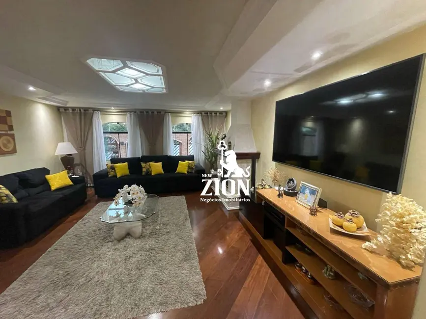 Foto 2 de Casa com 3 quartos à venda, 300m2 em Vila Irmãos Arnoni, São Paulo - SP