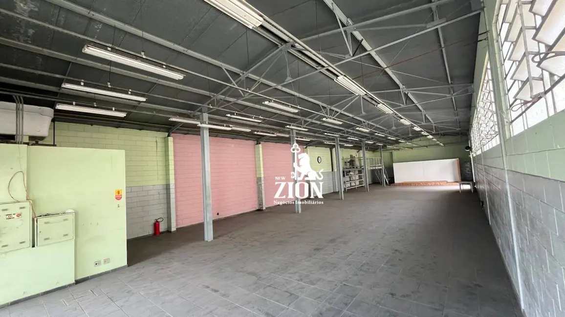 Armazém / Galpão à venda, 670m2 em Santana, São Paulo - SP - imagem 2 Foto 2 de Armazém / Galpão à venda, 670m2 em Santana, São Paulo - SP