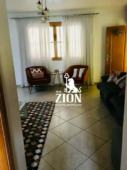 Sobrado com 3 quartos à venda, 179m2 em Vila Rosália, Guarulhos - SP - imagem 5 Foto 5 de Sobrado com 3 quartos à venda, 179m2 em Vila Rosália, Guarulhos - SP