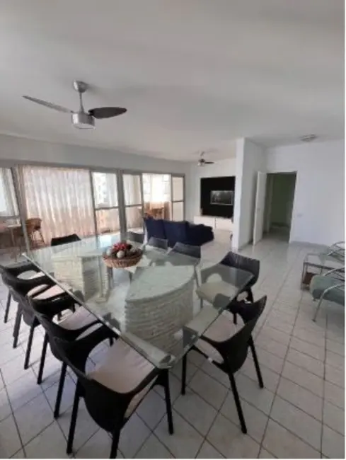 Foto 1 de Apartamento com 4 quartos à venda, 240m2 em Guaruja - SP
