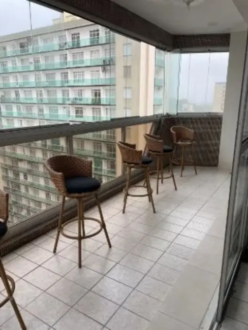 Foto 4 de Apartamento com 4 quartos à venda, 240m2 em Guaruja - SP