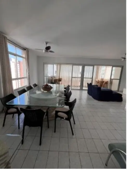 Foto 2 de Apartamento com 4 quartos à venda, 240m2 em Guaruja - SP