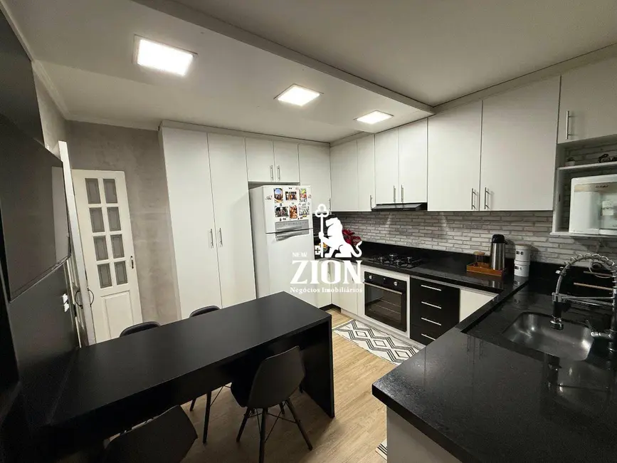 Sobrado com 3 quartos à venda, 131m2 em Vila Dom Pedro II, São Paulo - SP - imagem 4 Foto 4 de Sobrado com 3 quartos à venda, 131m2 em Vila Dom Pedro II, São Paulo - SP