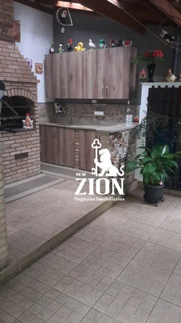 Sobrado com 3 quartos à venda, 220m2 em Horto Florestal, São Paulo - SP - imagem 1 Foto 1 de Sobrado com 3 quartos à venda, 220m2 em Horto Florestal, São Paulo - SP