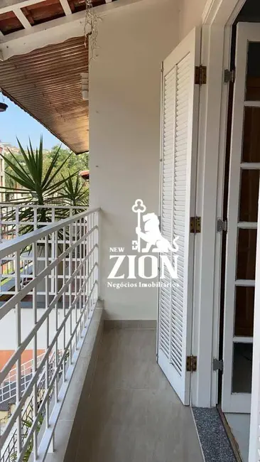 Foto 2 de Sobrado com 3 quartos à venda, 221m2 em Horto Florestal, São Paulo - SP