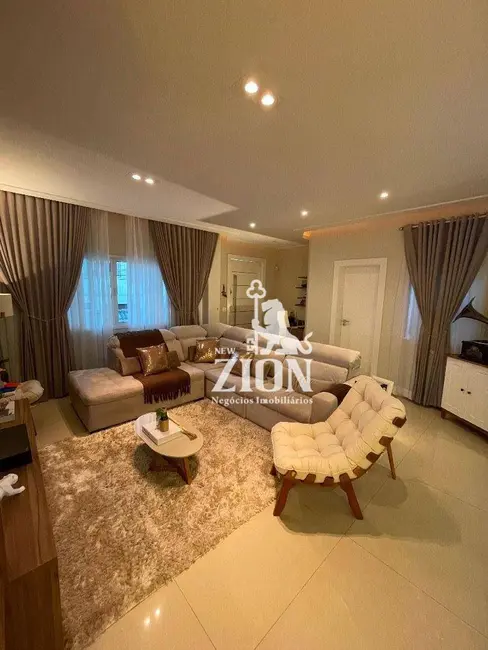 Sobrado com 3 quartos à venda, 350m2 em Santana, São Paulo - SP - imagem 3 Foto 3 de Sobrado com 3 quartos à venda, 350m2 em Santana, São Paulo - SP