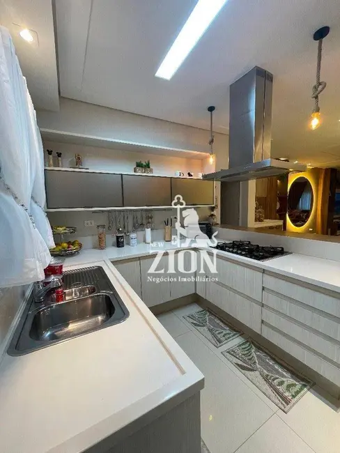 Sobrado com 3 quartos à venda, 350m2 em Santana, São Paulo - SP - imagem 6 Foto 6 de Sobrado com 3 quartos à venda, 350m2 em Santana, São Paulo - SP