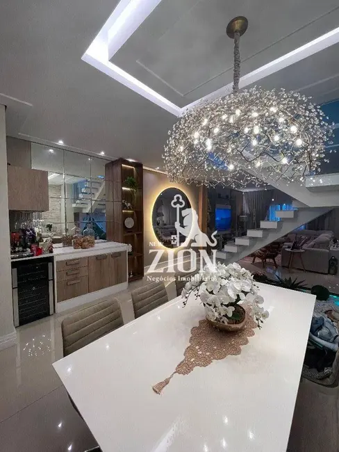 Sobrado com 3 quartos à venda, 350m2 em Santana, São Paulo - SP - imagem 5 Foto 5 de Sobrado com 3 quartos à venda, 350m2 em Santana, São Paulo - SP