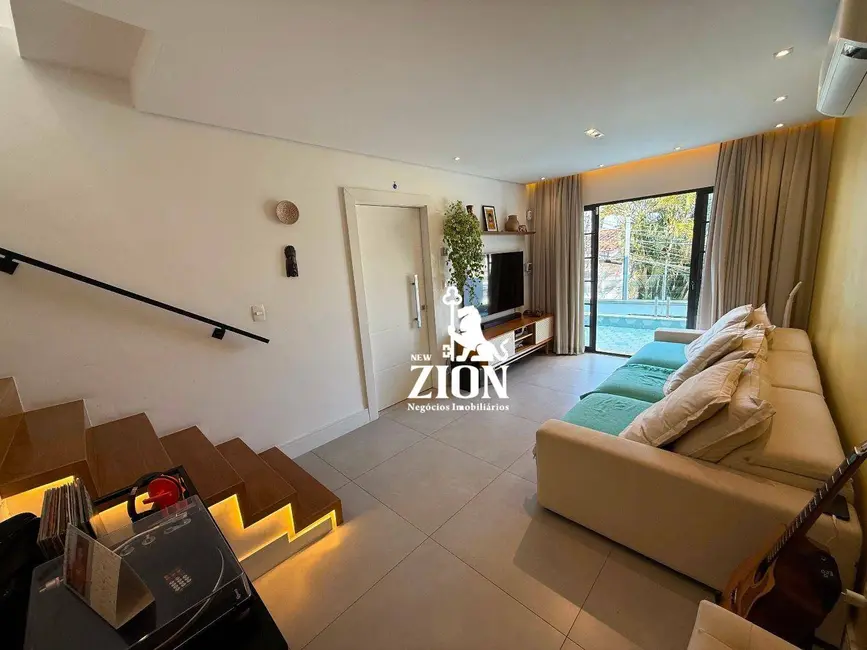 Sobrado com 3 quartos à venda, 175m2 em Vila Paiva, São Paulo - SP - imagem 3 Foto 3 de Sobrado com 3 quartos à venda, 175m2 em Vila Paiva, São Paulo - SP