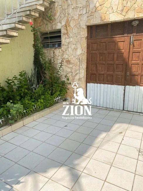 Sobrado com 3 quartos à venda, 250m2 em Vila Dom Pedro II, São Paulo - SP - imagem 1 Foto 1 de Sobrado com 3 quartos à venda, 250m2 em Vila Dom Pedro II, São Paulo - SP