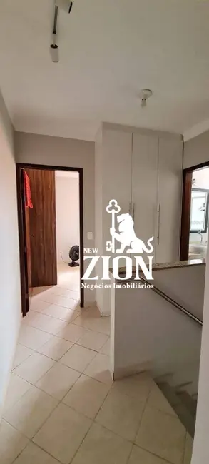 Sobrado com 3 quartos à venda, 195m2 em Jardim Vila Galvão, Guarulhos - SP - imagem 8 Foto 8 de Sobrado com 3 quartos à venda, 195m2 em Jardim Vila Galvão, Guarulhos - SP