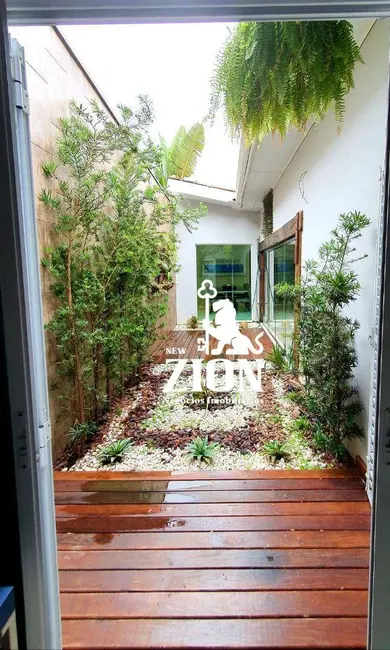 Casa com 3 quartos à venda, 1000m2 em Tremembé, São Paulo - SP - imagem 3 Foto 3 de Casa com 3 quartos à venda, 1000m2 em Tremembé, São Paulo - SP