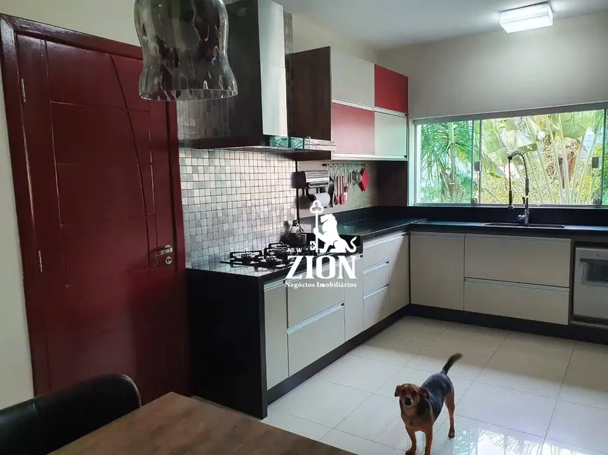 Casa com 3 quartos à venda, 1000m2 em Tremembé, São Paulo - SP - imagem 8 Foto 8 de Casa com 3 quartos à venda, 1000m2 em Tremembé, São Paulo - SP
