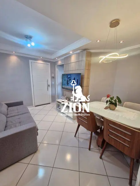 Foto 2 de Apartamento com 3 quartos à venda, 56m2 em Jardim Santa Clara, Guarulhos - SP