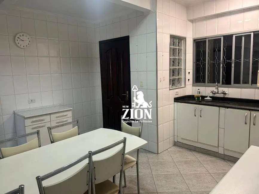 Sobrado com 2 quartos à venda, 120m2 em Vila Guilherme, São Paulo - SP - imagem 8 Foto 8 de Sobrado com 2 quartos à venda, 120m2 em Vila Guilherme, São Paulo - SP