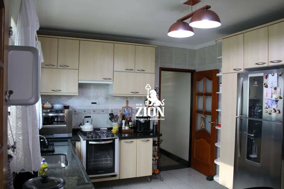 Sobrado com 3 quartos à venda, 180m2 em Vila Mazzei, São Paulo - SP - imagem 4 Foto 4 de Sobrado com 3 quartos à venda, 180m2 em Vila Mazzei, São Paulo - SP