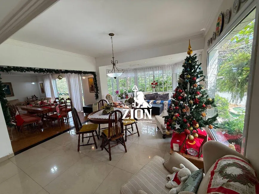 Foto 9 de Casa de Condomínio com 5 quartos à venda, 280m2 em Horto Florestal, São Paulo - SP