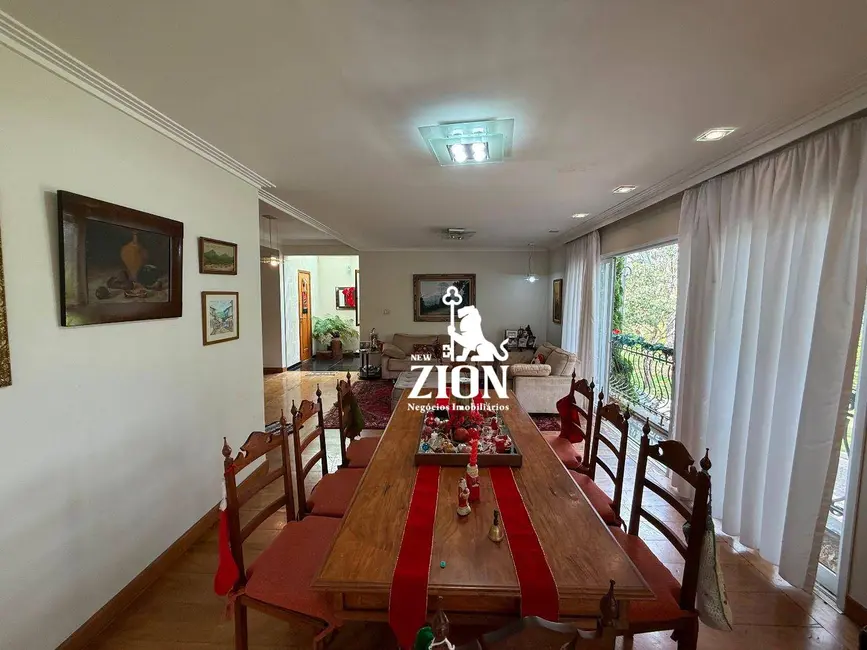 Foto 8 de Casa de Condomínio com 5 quartos à venda, 280m2 em Horto Florestal, São Paulo - SP