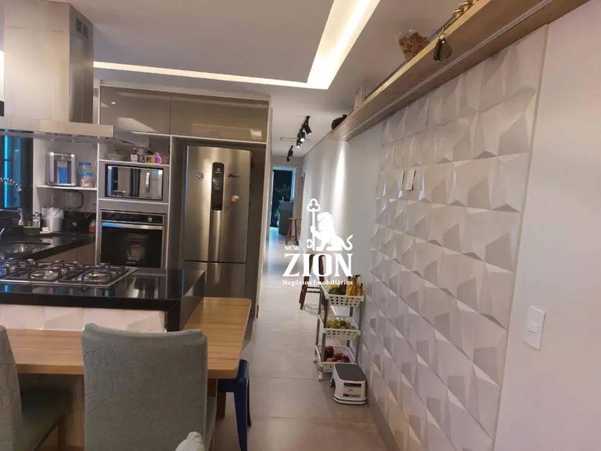 Casa com 3 quartos à venda, 260m2 em Parada Inglesa, São Paulo - SP - imagem 3 Foto 3 de Casa com 3 quartos à venda, 260m2 em Parada Inglesa, São Paulo - SP