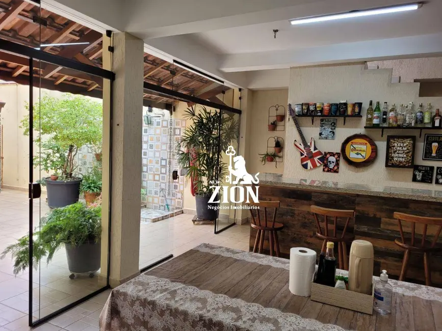 Foto 8 de Sobrado com 3 quartos à venda, 230m2 em Parada Inglesa, São Paulo - SP