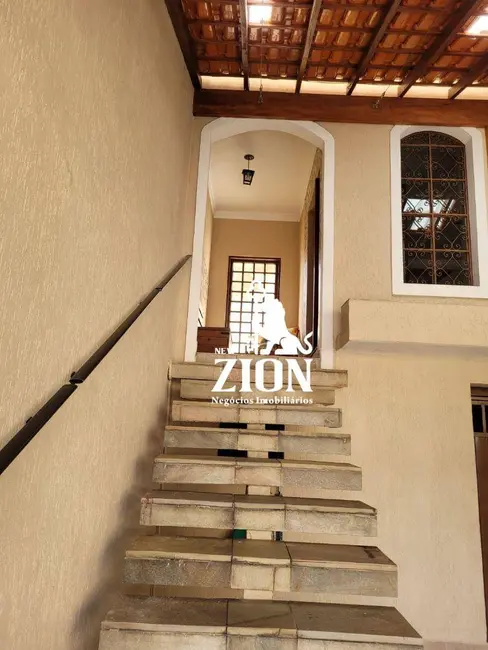 Foto 3 de Sobrado com 3 quartos à venda, 230m2 em Parada Inglesa, São Paulo - SP