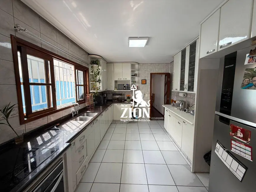 Foto 9 de Sobrado com 3 quartos à venda, 190m2 em Jardim São Paulo(Zona Norte), São Paulo - SP