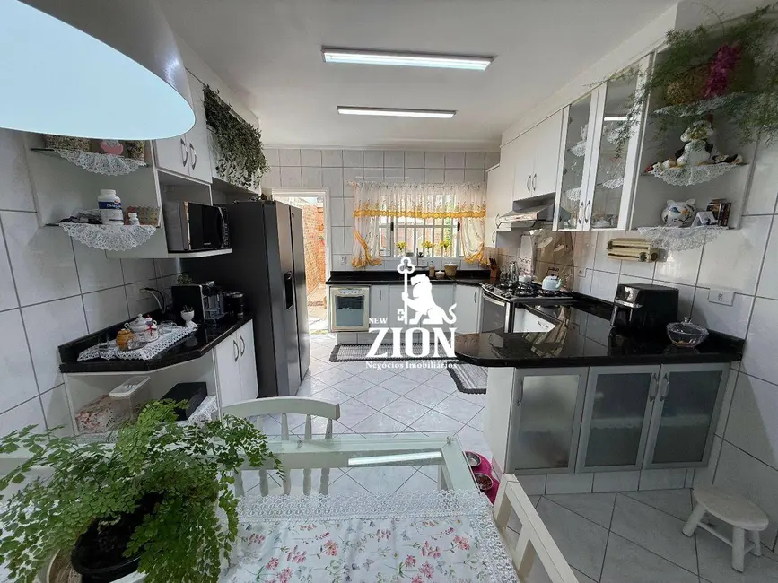 Foto 6 de Casa com 4 quartos à venda, 135m2 em Vila Maria Alta, São Paulo - SP