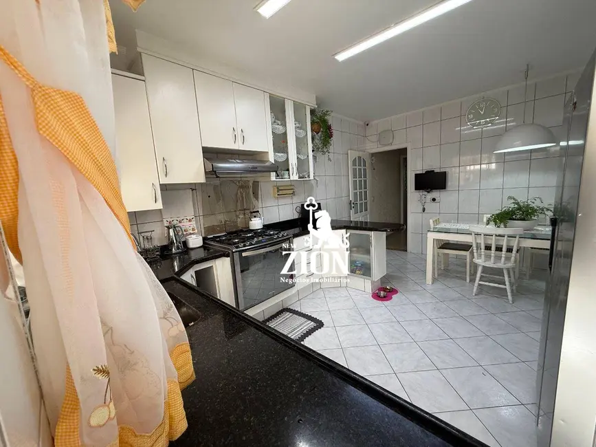 Foto 8 de Casa com 4 quartos à venda, 135m2 em Vila Maria Alta, São Paulo - SP