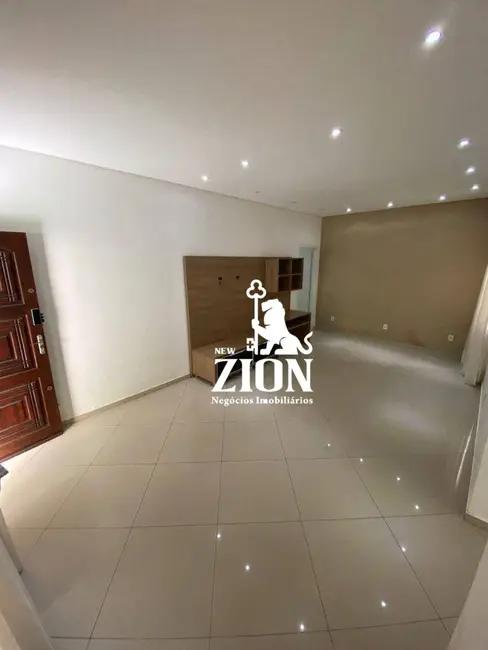 Foto 1 de Sobrado com 3 quartos à venda, 250m2 em Vila Paulicéia, São Paulo - SP