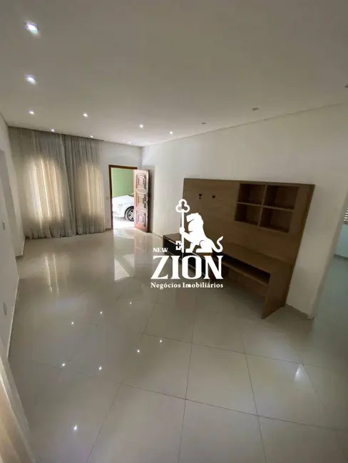 Foto 3 de Sobrado com 3 quartos à venda, 250m2 em Vila Paulicéia, São Paulo - SP