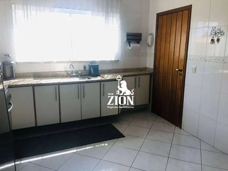 Foto 4 de Sobrado com 3 quartos à venda, 270m2 em Vila Gustavo, São Paulo - SP