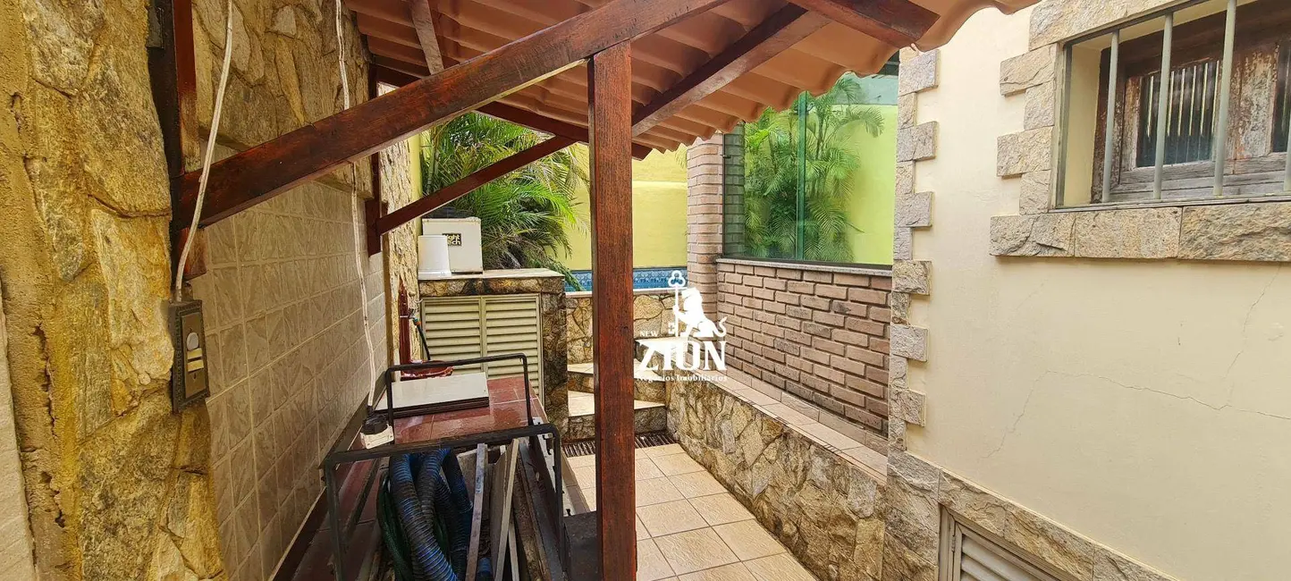 Foto 3 de Sobrado com 4 quartos à venda, 260m2 em Vila Isolina Mazzei, São Paulo - SP
