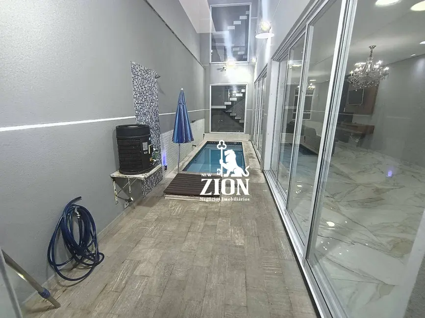 Casa com 4 quartos à venda, 174m2 em Vila Maria Alta, São Paulo - SP - imagem 5 Foto 5 de Casa com 4 quartos à venda, 174m2 em Vila Maria Alta, São Paulo - SP