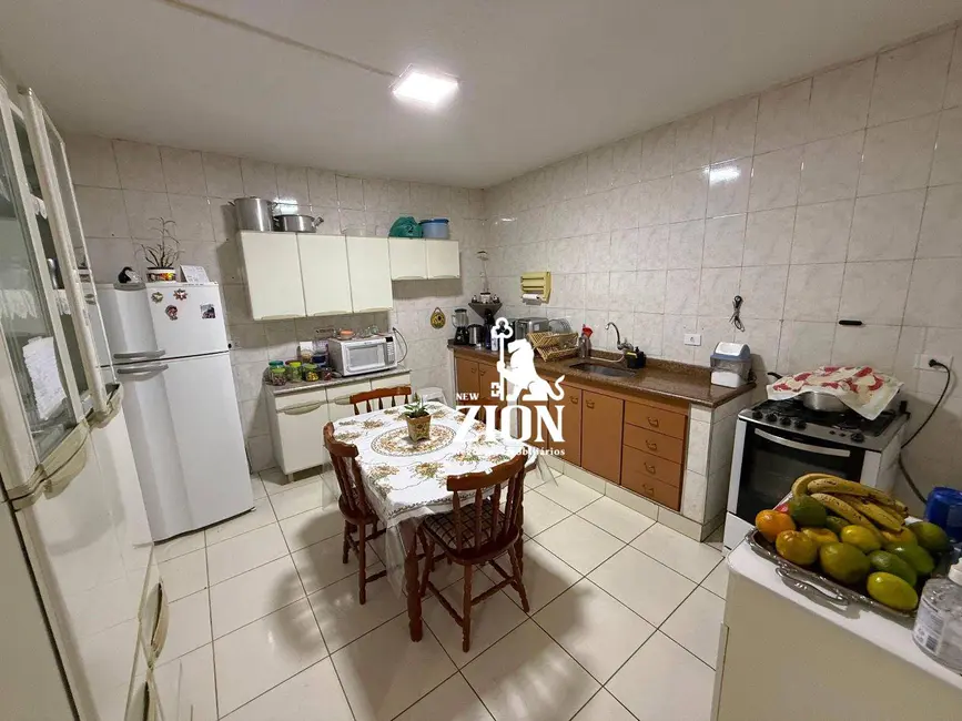 Foto 2 de Casa com 2 quartos à venda, 128m2 em Vila Mazzei, São Paulo - SP