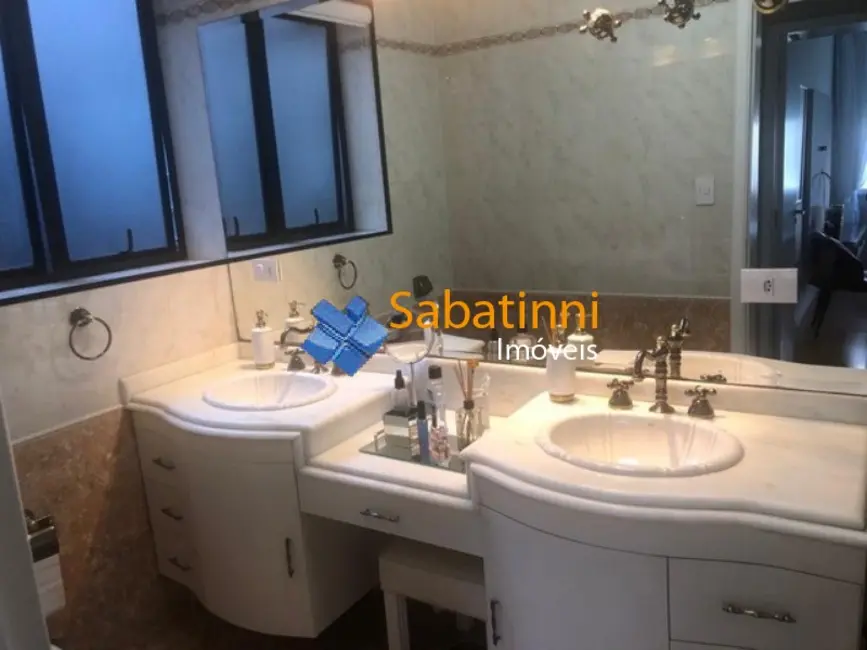 Apartamento com 3 quartos à venda, 240m2 em Higienópolis, São Paulo - SP - imagem 5 Foto 5 de Apartamento com 3 quartos à venda, 240m2 em Higienópolis, São Paulo - SP