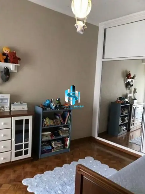 Apartamento com 3 quartos à venda, 246m2 em Higienópolis, São Paulo - SP - imagem 4 Foto 4 de Apartamento com 3 quartos à venda, 246m2 em Higienópolis, São Paulo - SP