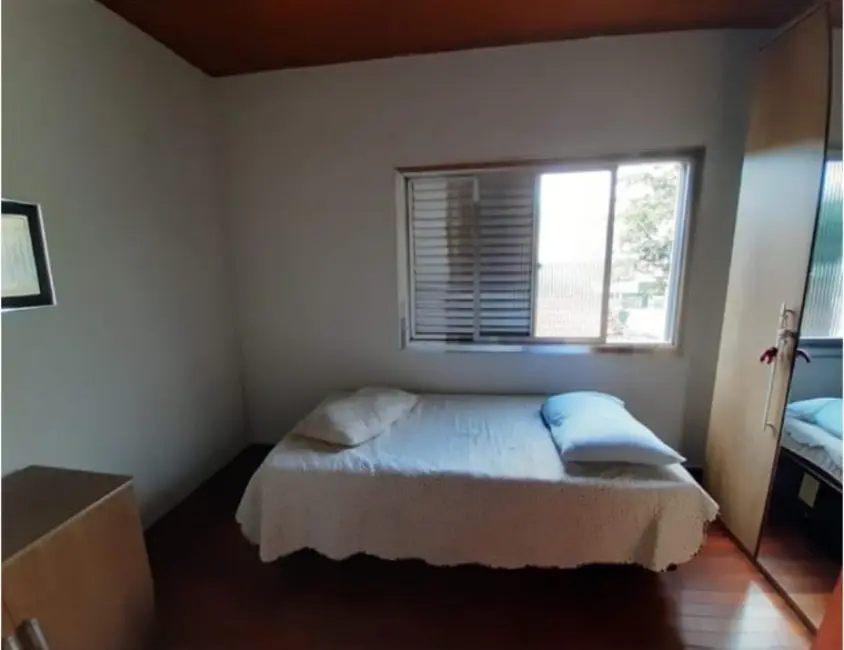 Casa com 5 quartos à venda, 266m2 em Itaquera, São Paulo - SP - imagem 4 Foto 4 de Casa com 5 quartos à venda, 266m2 em Itaquera, São Paulo - SP