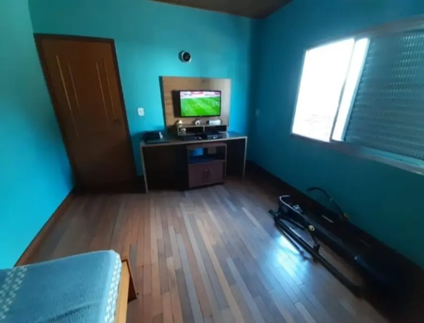 Casa com 5 quartos à venda, 266m2 em Itaquera, São Paulo - SP - imagem 6 Foto 6 de Casa com 5 quartos à venda, 266m2 em Itaquera, São Paulo - SP