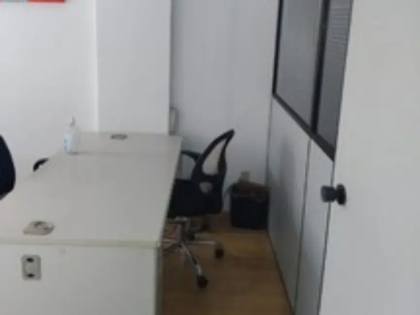Sala Comercial à venda, 27m2 em Liberdade, São Paulo - SP - imagem 3 Foto 3 de Sala Comercial à venda, 27m2 em Liberdade, São Paulo - SP
