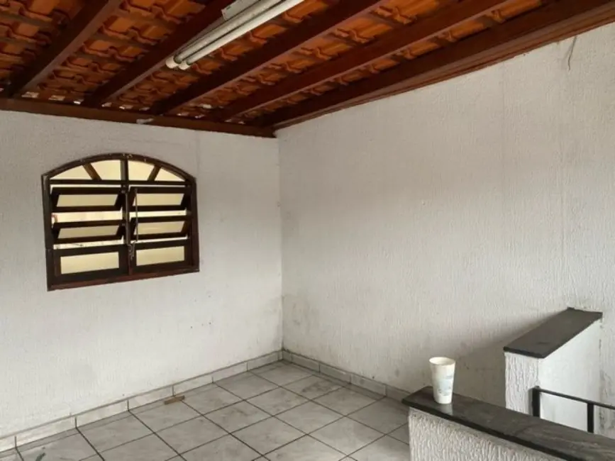 Armazém / Galpão à venda, 224m2 em Itaquera, São Paulo - SP - imagem 6 Foto 6 de Armazém / Galpão à venda, 224m2 em Itaquera, São Paulo - SP