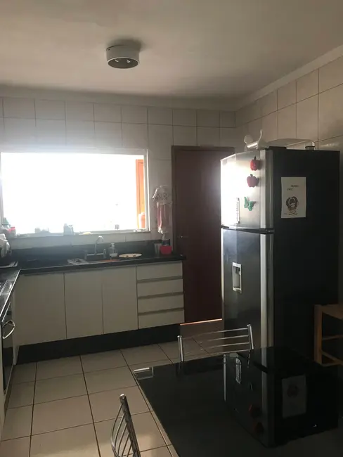 Foto 4 de Casa com 3 quartos à venda, 200m2 em São Paulo - SP